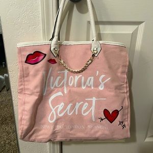 Victoria’s Secret tote